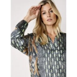 Summum Woman Blouse Col V Imprimé Ikat -Maison Mode Magasin summum woman blouse col v ikat 3